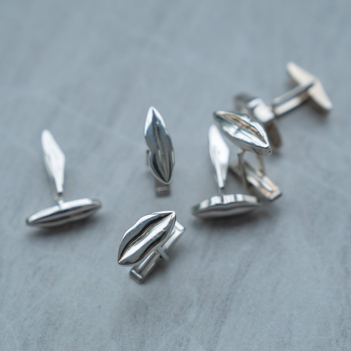 Silver Classic Kiss Cufflinks | Custom Beautiful Meaningful Jewelry - ilMio Jewelry