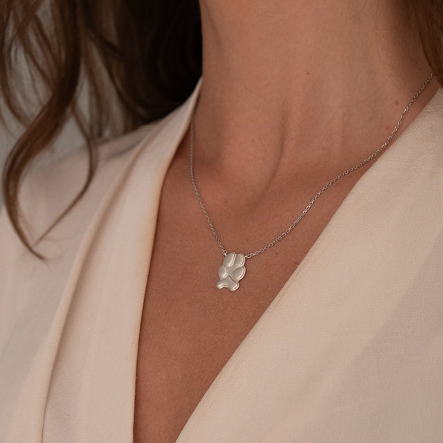 Silver Classic Paw Necklace | Custom Beautiful Meaningful Jewelry - ilMio Jewelry