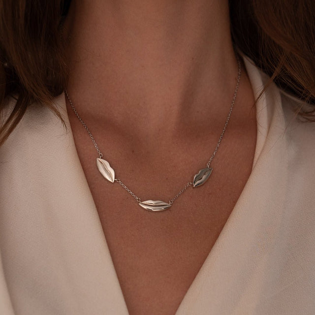 Silver Triple Classic Kiss Necklace | Custom Beautiful Meaningful Jewelry - ilMio Jewelry