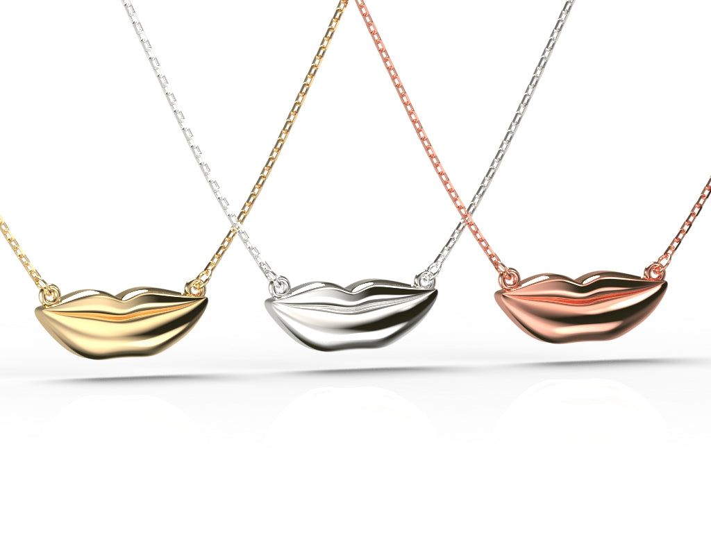 Gold Classic Triple Kiss Necklace