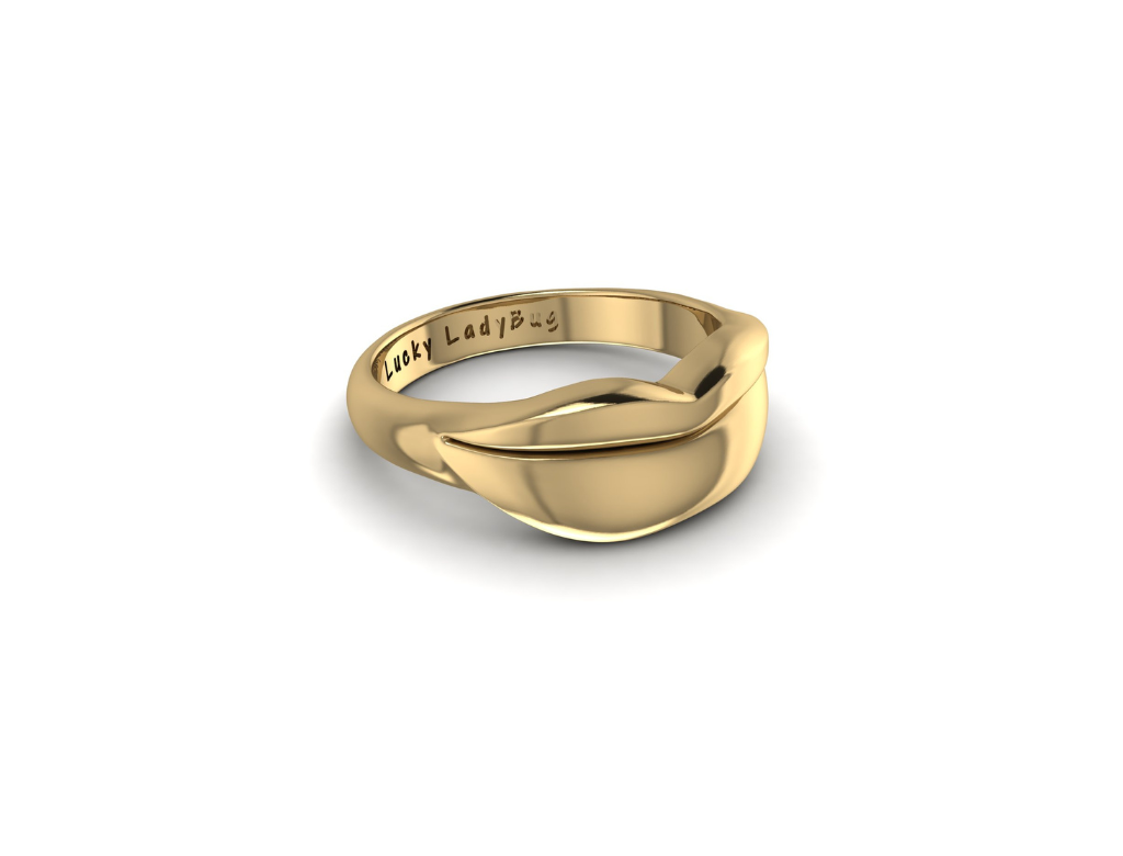 Gold Classic Kiss Ring