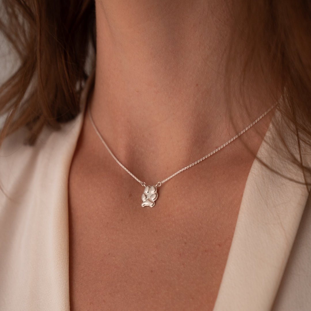 Silver Petite Paw Necklace | Custom Beautiful Meaningful Jewelry - ilMio Jewelry