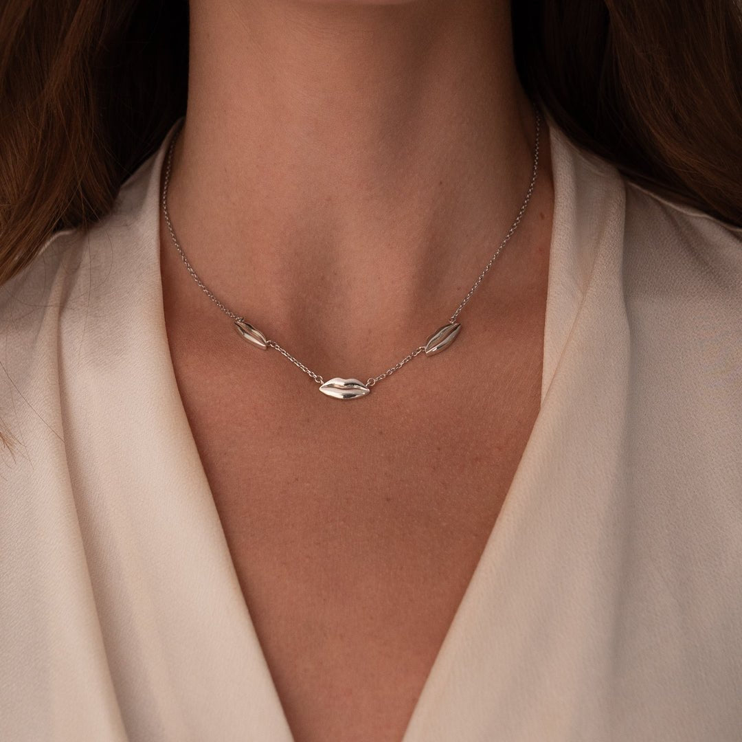 Gold Triple Petite Kiss Necklace | Custom Beautiful Meaningful Jewelry - ilMio Jewelry