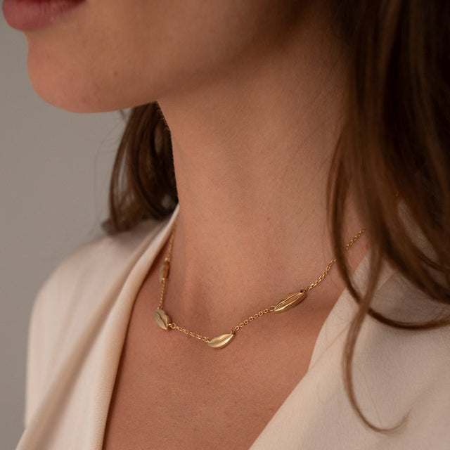 Gold Four Petite Kiss Necklace | Custom Beautiful Meaningful Jewelry - ilMio Jewelry