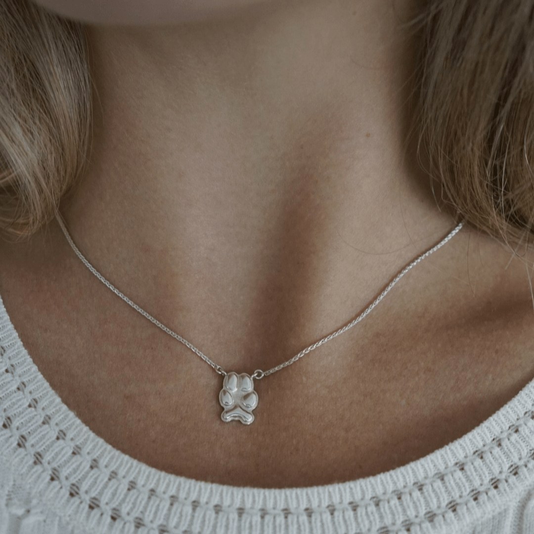 Silver Petite Paw Necklace | Custom Beautiful Meaningful Jewelry - ilMio Jewelry