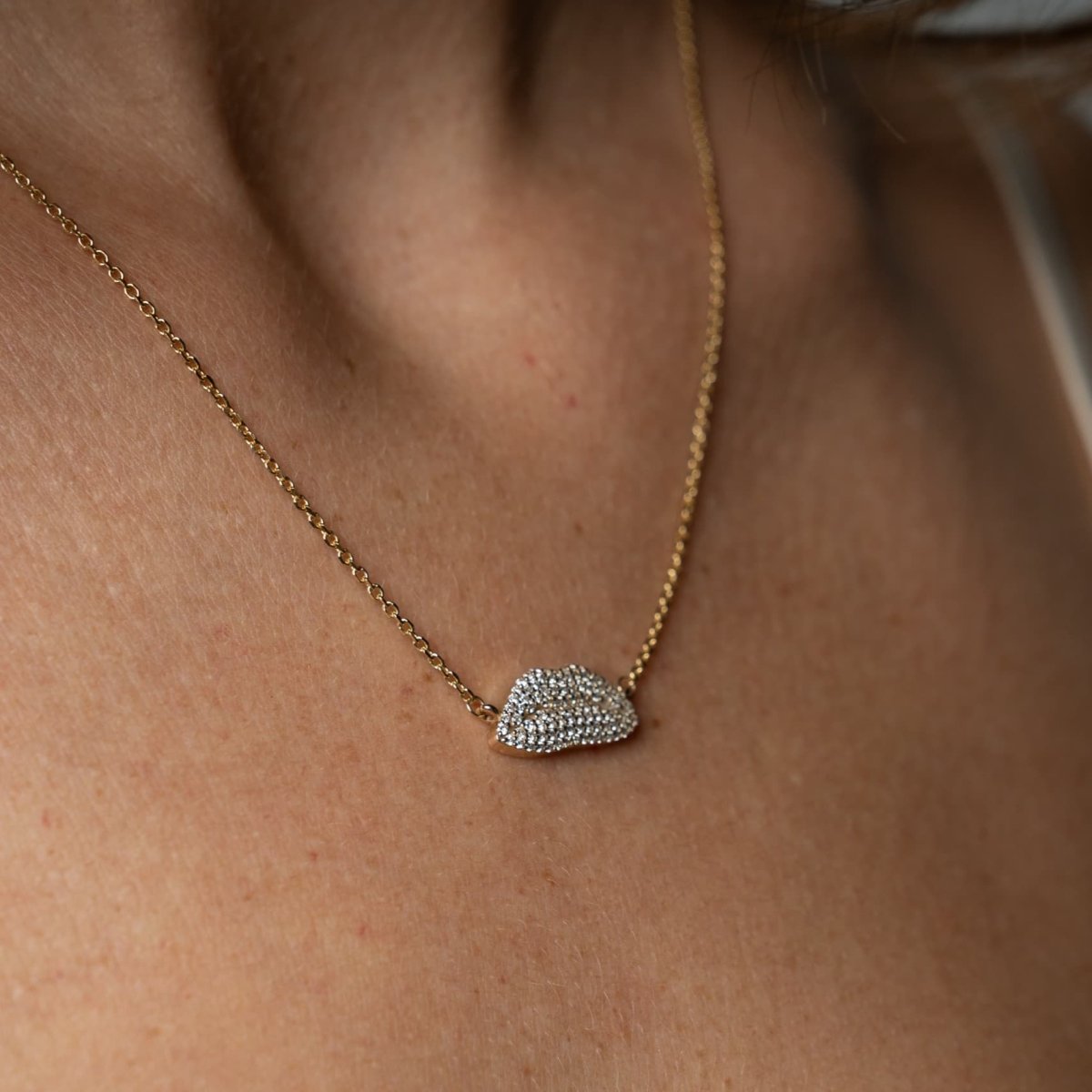 Diamond Pave Classic Kiss Necklace | Custom Beautiful Meaningful Jewelry - ilMio Jewelry