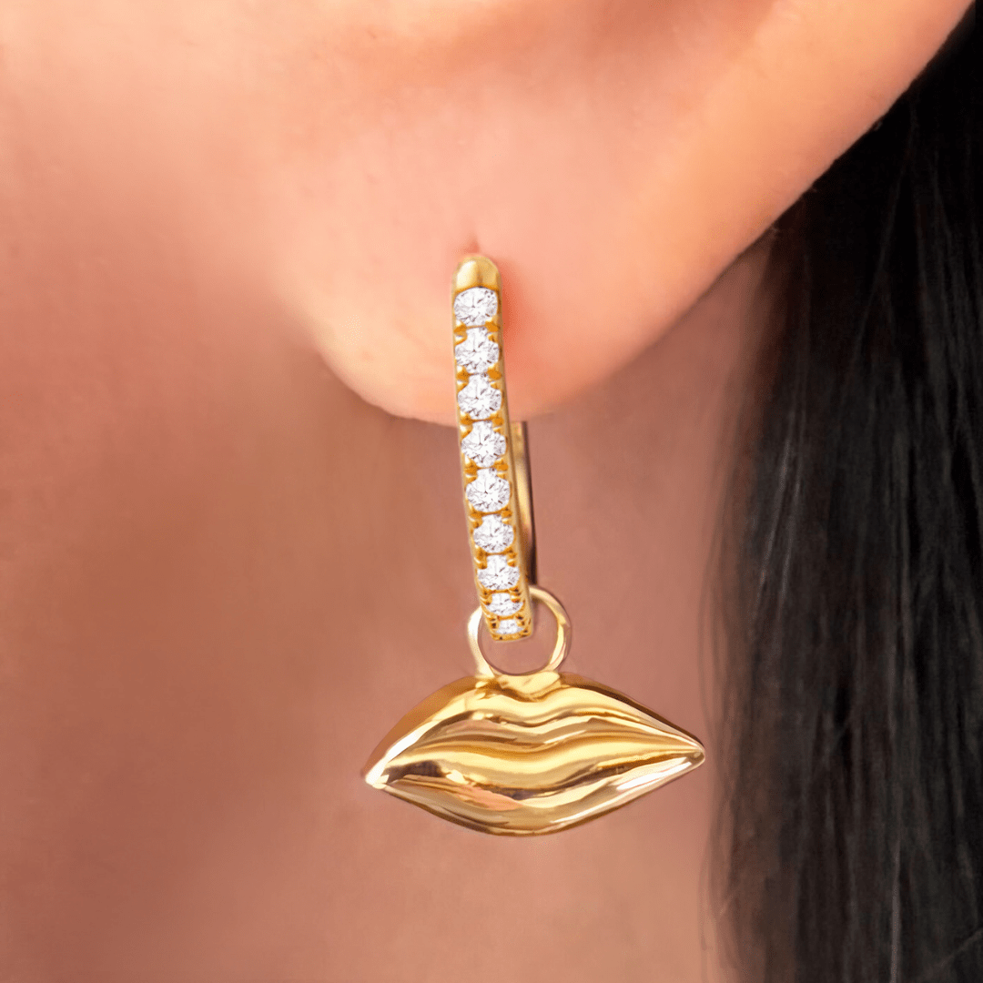 Petite Kiss Diamond Drop Earrings | Custom Beautiful Meaningful Jewelry - ilMio Jewelry